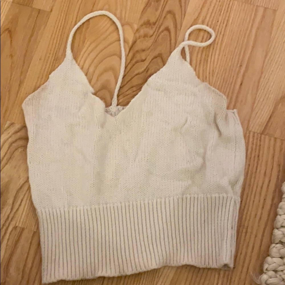 Sexy cropped crotchet off white top